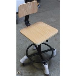 METAL STOOL WITH PLYWOOD SEAT