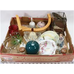 FLAT OF ESTATE ORNAMENTS AND MORE