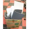 Image 1 : BOX OF SHIPPING SUPPLIES