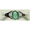Image 1 : 19) 10K WHITE GOLD EMERALD & 2 DIAMOND RING
