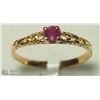 Image 2 : 25) 14K YELLOW GOLD RUBY BABY RING