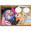 Image 1 : BOX OF DOG/PET ACCESSORIES INCL.