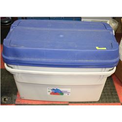 PAIR OF LARGE 175 LITRE STORAGE TOTES WITH LIDS