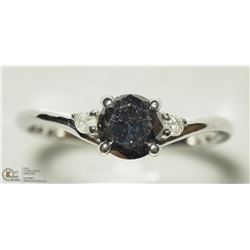 29) 14K WHITE GOLD BLACK & 2 WHITE DIAMOND RING