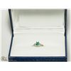 Image 3 : 33) 14K WHITE GOLD EMERALD & 2 DIAMOND RING