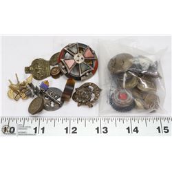 BAG OF MILITARY PINS AND BUTTONS