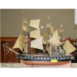 LARGE USS CONSTITUTION MODEL BOAT (ASSEMBLED)
