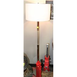 SHOWHOME CHROME FLOOR LAMP
