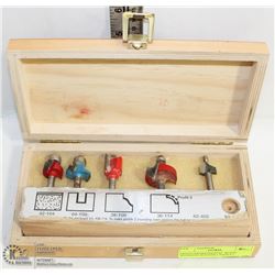 FREUD PROFESSIONAL WOOD WORKING ROUTER