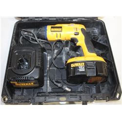 DEWALT 18 VOLT CORDLESS DRYWALL / DECK