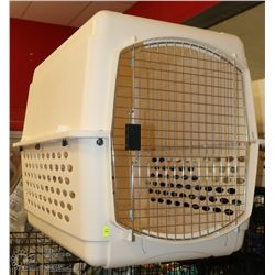 XL PLASTIC PET KENNEL