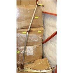 SCYTHE WITH ALLOY SNAITH