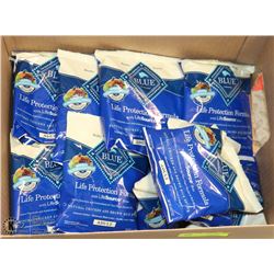 BOX OF BLUE BUFFALO NATURAL CHICKEN AND BROWN