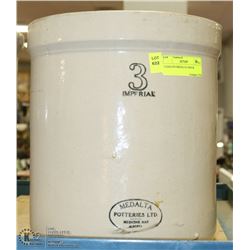 3 GALLON MEDALTA CROCK