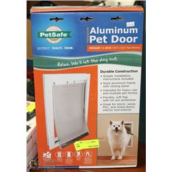 PETSAFE 1-40LB 8 1/4" -12 1/4" PET DOOR