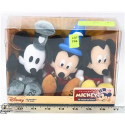 75 YEARS OF MICKEY MOUSE 3 FIGURE SET