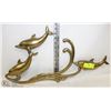 Image 1 : 3 DOLPHINS BRASS WALL DÉCOR 24" X 13"