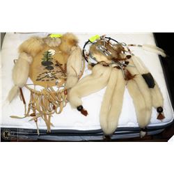 2 ASSORTED DREAMCATCHERS