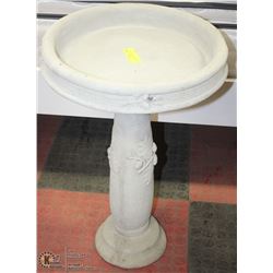 ACORN CONCRETE BIRDBATH 2 PIECE 16"X23"