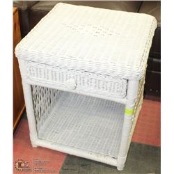 WHITE WICKER END TABLE WITH DRAWER, 19X19X21
