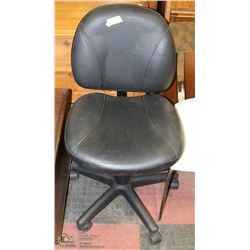HYDRAULIC LIFT OFFICE CHAIR