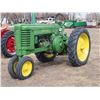 Image 2 : John Deere A, Running