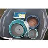 Image 1 : TOTE OF PLANTERS