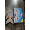 Image 1 : CHICCO BABY SCALE AND CARVED FISH