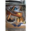 Image 1 : WOOD PLANE CHISELS AND OIL CANS