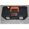 Image 2 : NEW TOOLBOX LUNCH BAG AND 2 HAMPERS
