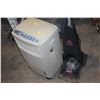 Image 2 : BISSELL CARPET CLEANER AND FLOOR AC UNIT