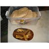 Image 1 : TWO BOXES OF WOOD ANIMALS ON TRAYS AND DECORATIONS