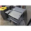 Image 1 : METAL DESK