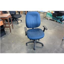 BLUE ROLLING GAS LIFT OFFICE CHAIR
