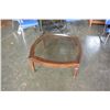 Image 1 : GLASSTOP COFFEE TABLE