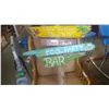 Image 1 : MAUI THEME NOVELTY SIGN POST