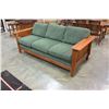 Image 1 : OAK BASSETT SOFA