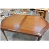 Image 7 : OAK DINING TABLE AND 6 CHAIRS