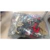 Image 2 : LARGE BAG OF JEWELLRY