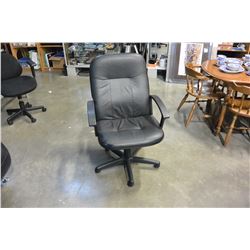 BLACK LEATHER GAS LIFT OFFICE CHAIR