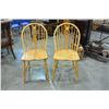 Image 2 : 2 MAPLE DINING CHAIRS