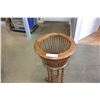 Image 3 : VINTAGE BARLEY TWIST STYLE PLANTSTAND