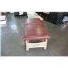 Image 1 : RED HEALTHLINE MASSAGE TABLE