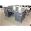 Image 3 : ANTIQUE PRESIDENTIAL DESK