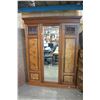 Image 1 : VINTAGE MIRRORED DOOR WARDROBE
