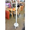 Image 2 : CHILDS COAT RACK