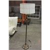 Image 1 : BRASS FLOOR LAMP AND TABLE LAMP