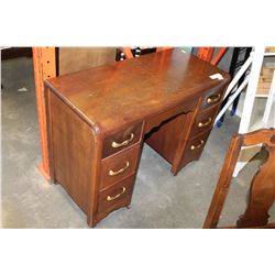 ROLLING 7 DRAWER VANITY