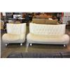 Image 1 : MODERN WHITE LEATHER BUTTONBACK LOVESEAT AND CHAIR
