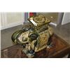 Image 1 : POTTERY ELEPHANT STAND